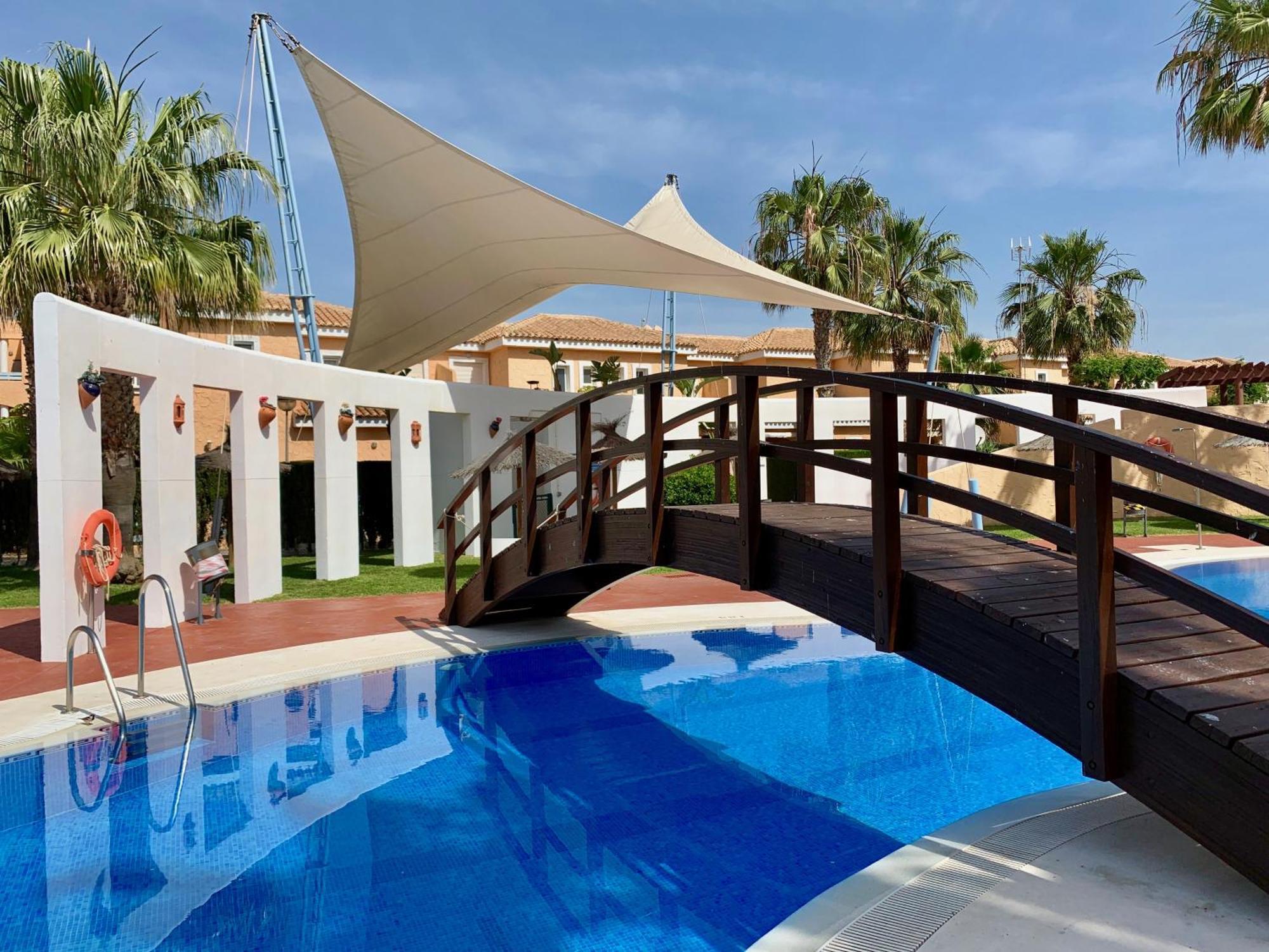 Bahari Marinas - Tu Duplex Con Jardin Privado! Apartment เบรา ภายนอก รูปภาพ